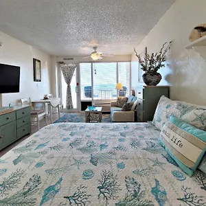 Pirates Cove Unit #117 Holiday home Daytona Beach